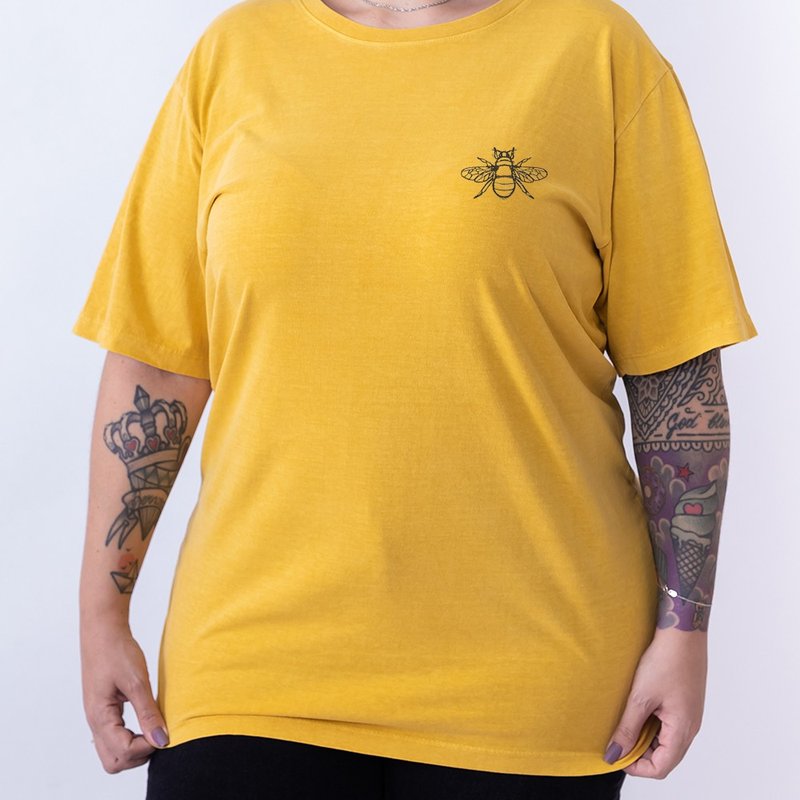 Camiseta Abelha - Plus Size Mostarda Camiseta Abelha - Plus Size Mostarda