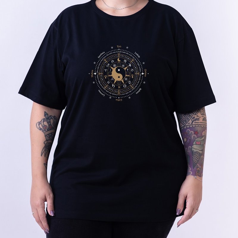 Camiseta Fases da Lua - Plus Size Preta Camiseta Fases da Lua - Plus Size Preta