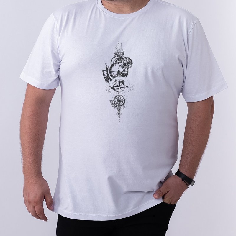 Camiseta Bússola - Plus Size Branca Camiseta Bússola - Plus Size Branca
