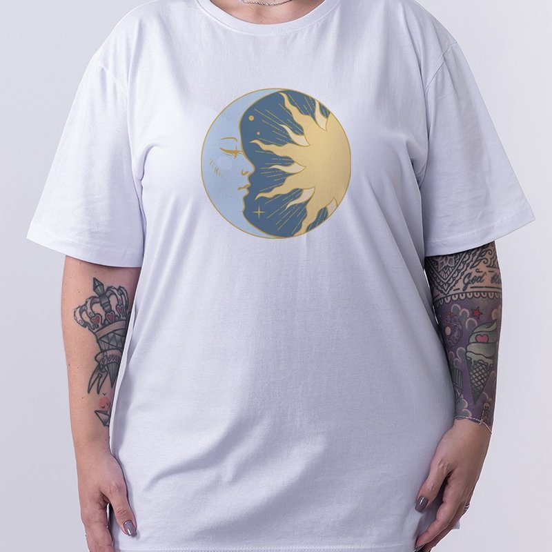 Camiseta Lua e Sol - Branca Plus Size Camiseta Lua e Sol - Branca Plus Size