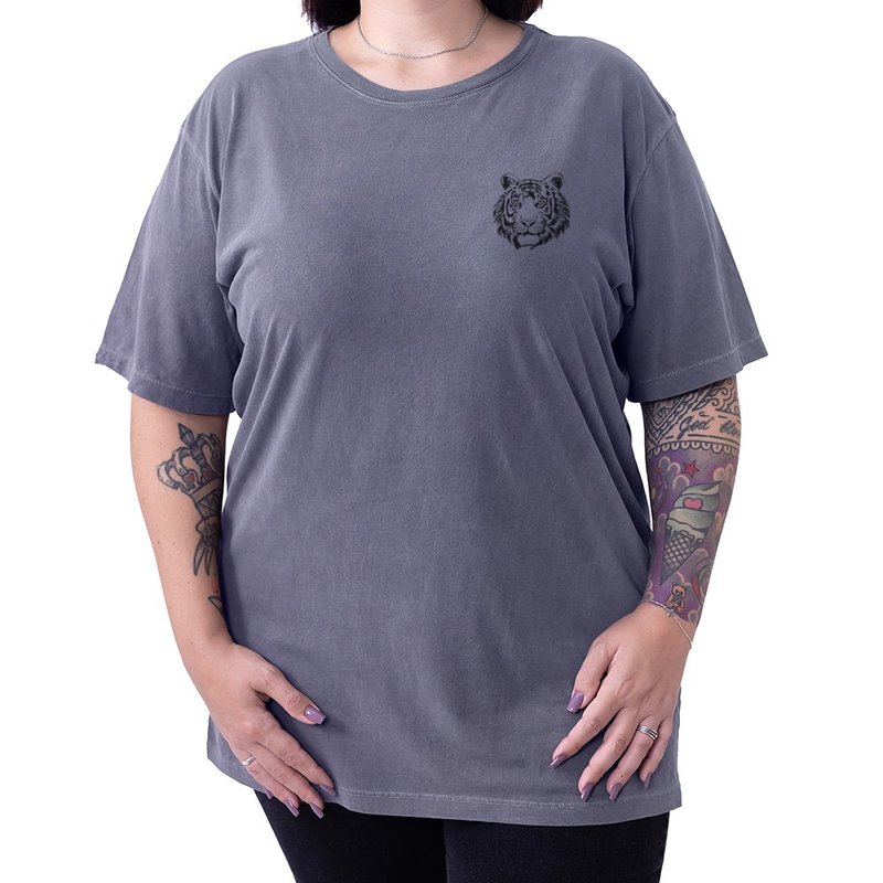 Camiseta Tiger - Chumbo Plus Size Camiseta Tiger - Chumbo Plus Size