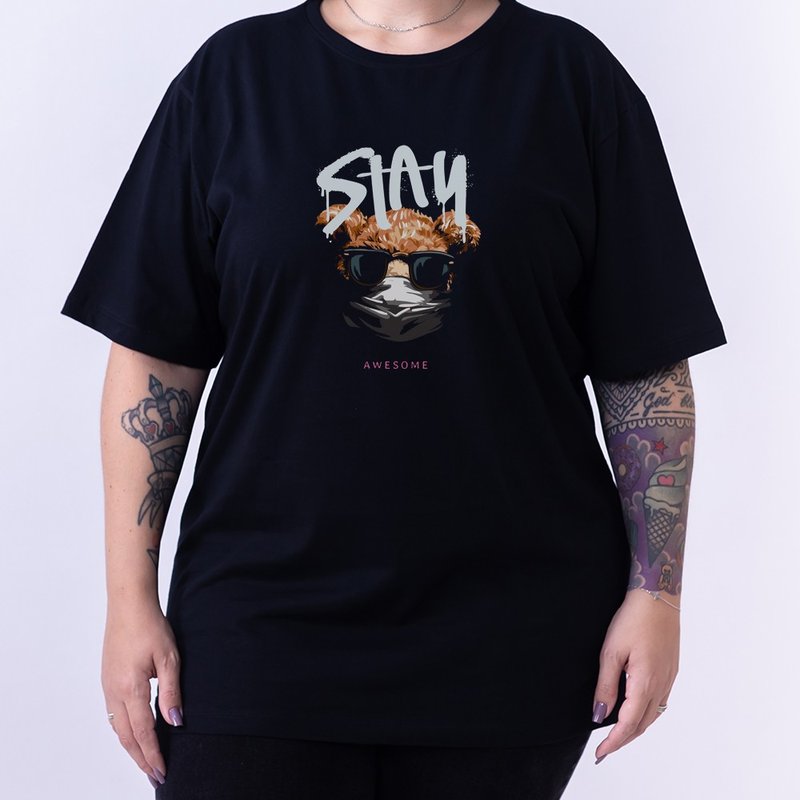 Camiseta Stay Awesome - Preta Plus Size Camiseta Stay Awesome - Preta Plus Size