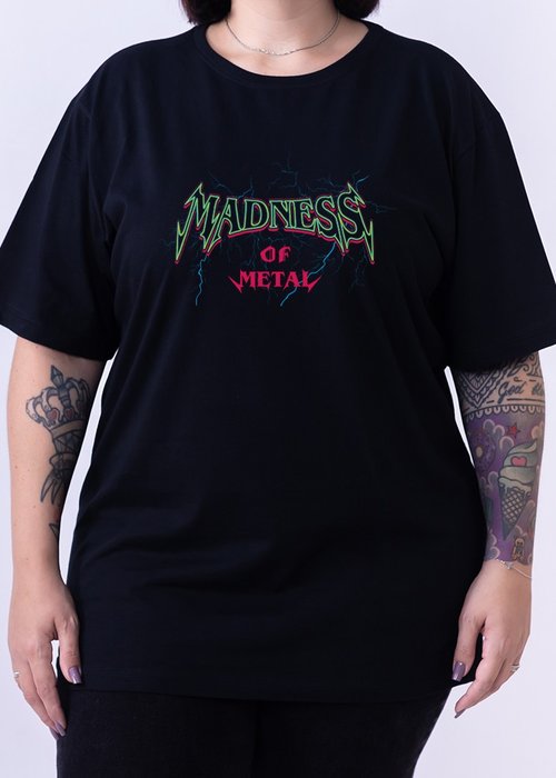 Camiseta Madness of Metal - Preta Plus Size